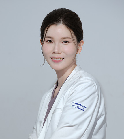 青山お肌のクリニック 院長 田中 真百合
